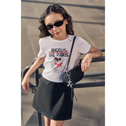 Conjunto Feminino PARIS Blusa Boxy Manga Curta + Short-Saia VicVicky 95943 – Branco / Preto